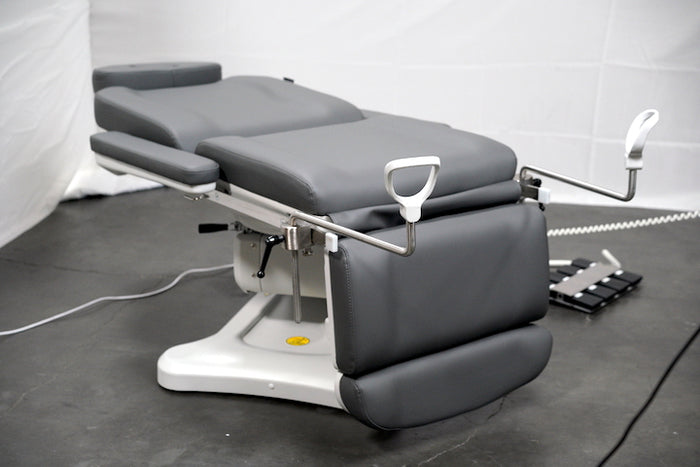 MediLuxe Rx4-2000: Deluxe Power Chair w/ Rotating & Optional